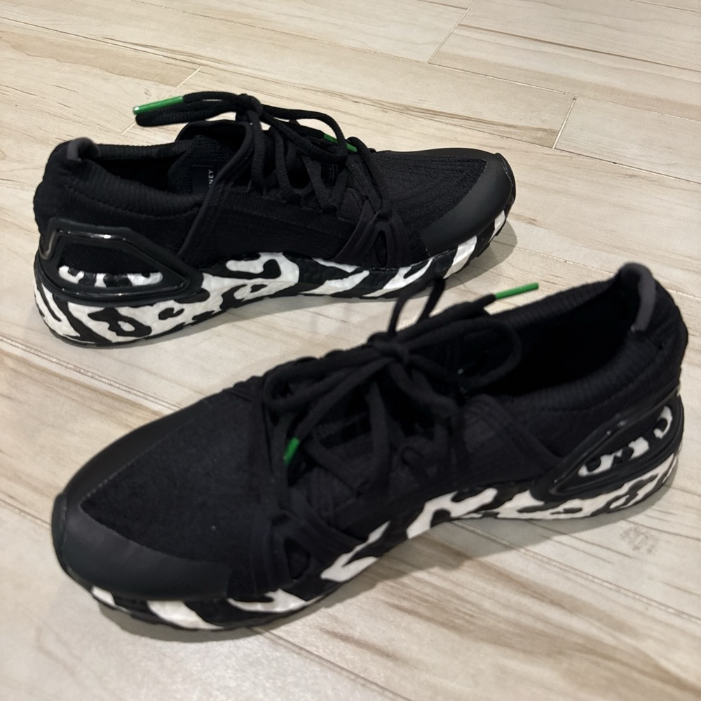 Adidas Black Sneakers with Green Detail - Picture 8 of 9